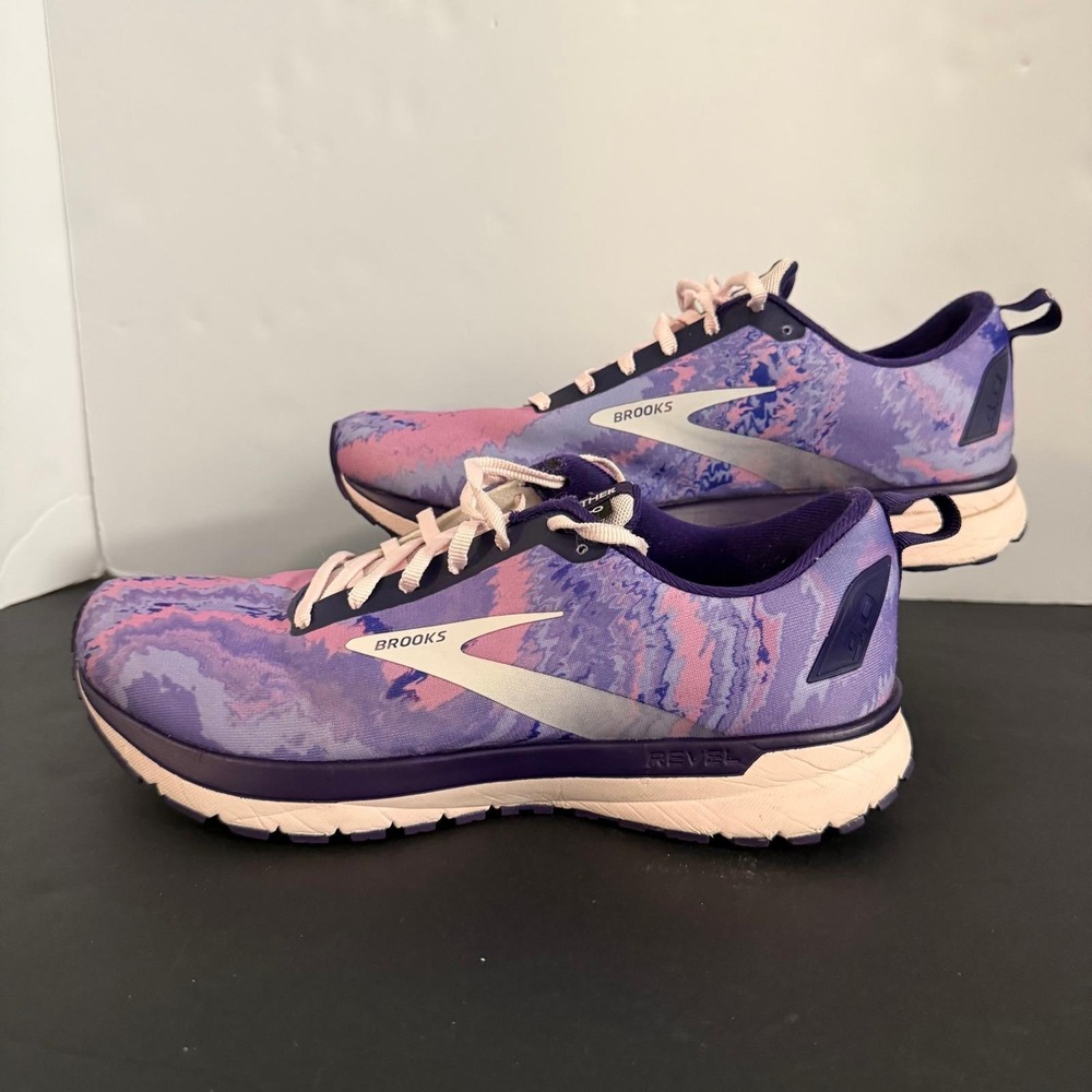 Brooks Revel 4 Together Victory Purple Pink Marble Running Shoes Size 10 - Picture 2 of 16